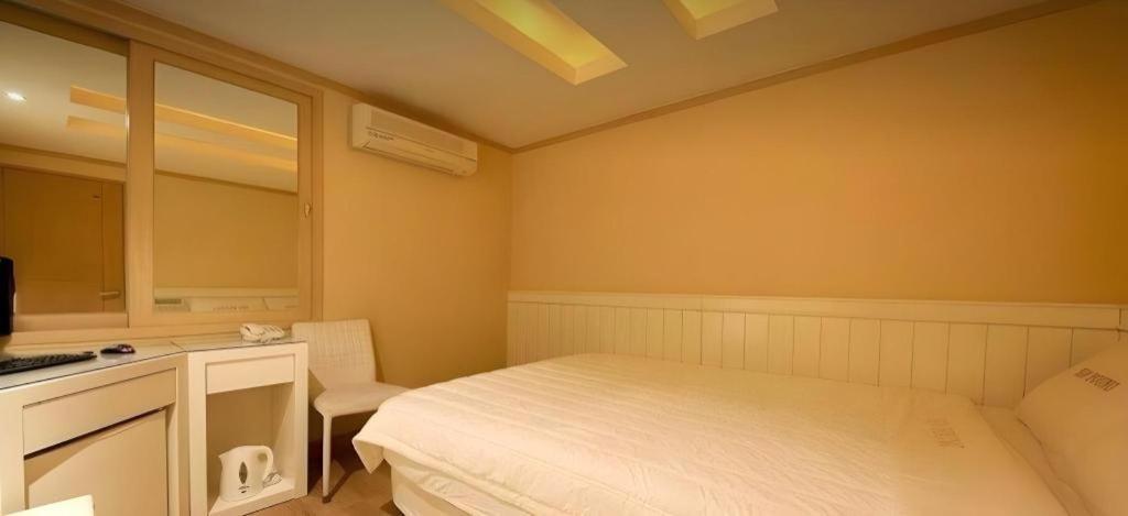 Sinyoung Motel 首爾 外观 照片