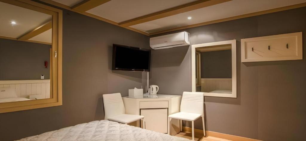 Sinyoung Motel 首爾 外观 照片