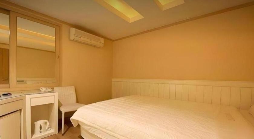 Sinyoung Motel 首爾 外观 照片