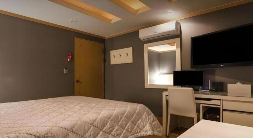 Sinyoung Motel 首爾 外观 照片