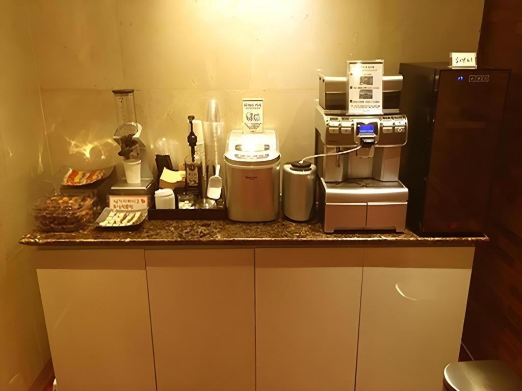 Sinyoung Motel 首爾 外观 照片