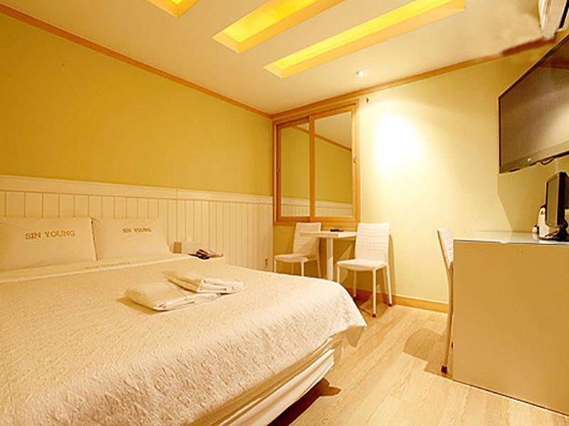 Sinyoung Motel 首爾 外观 照片
